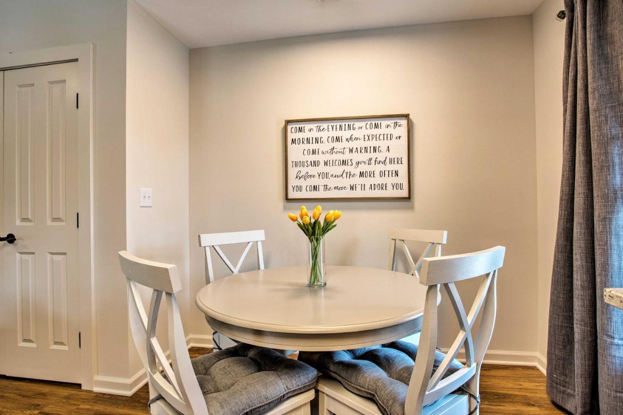 Saluda Main Street Retreat - Central Location! Екстер'єр фото